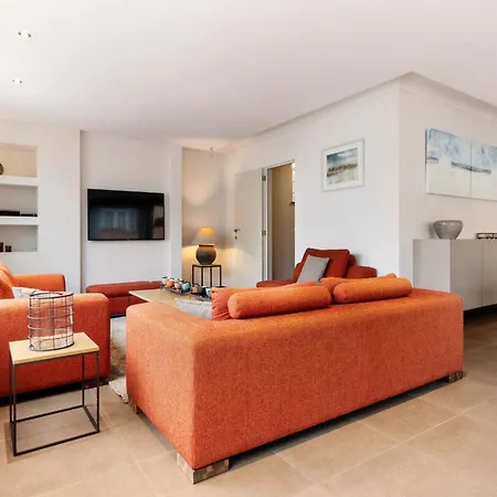 Beachfront With Sauna, Cleaning Included De Panne