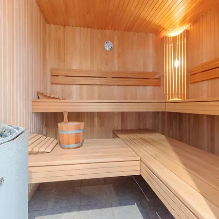 Elegant In With Sauna, Cleaning Included Holiday home *